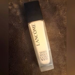 New 130C Lancome teint idol ultra wear foundation